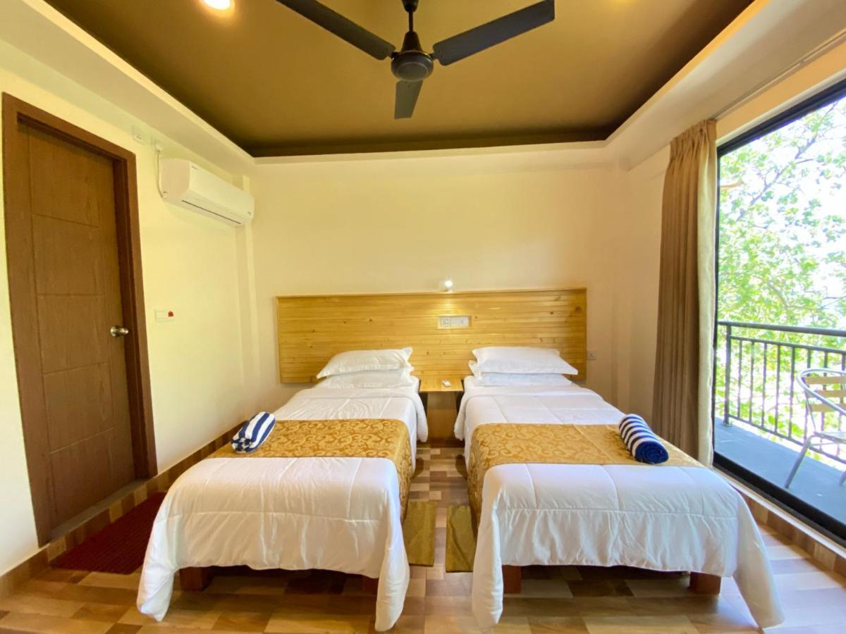Paguro Seaview Hotel Bodufolhudhoo Exterior photo